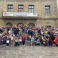 Pediatria zerbitzu duinaren aldeko mobilizazioa