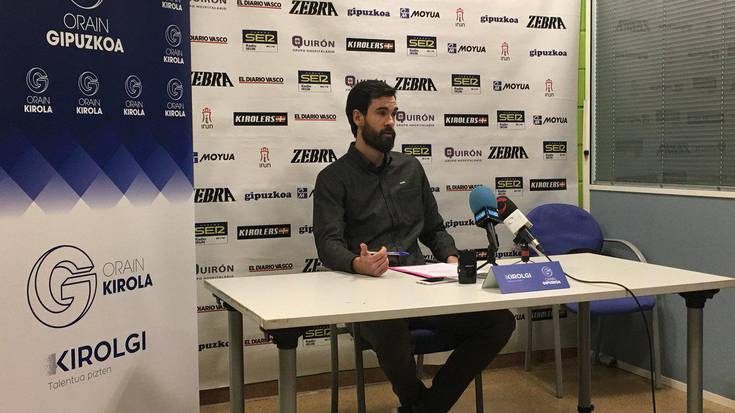Asier Zubiria Aierbek eskubaloia utziko du denboraldi amaieran