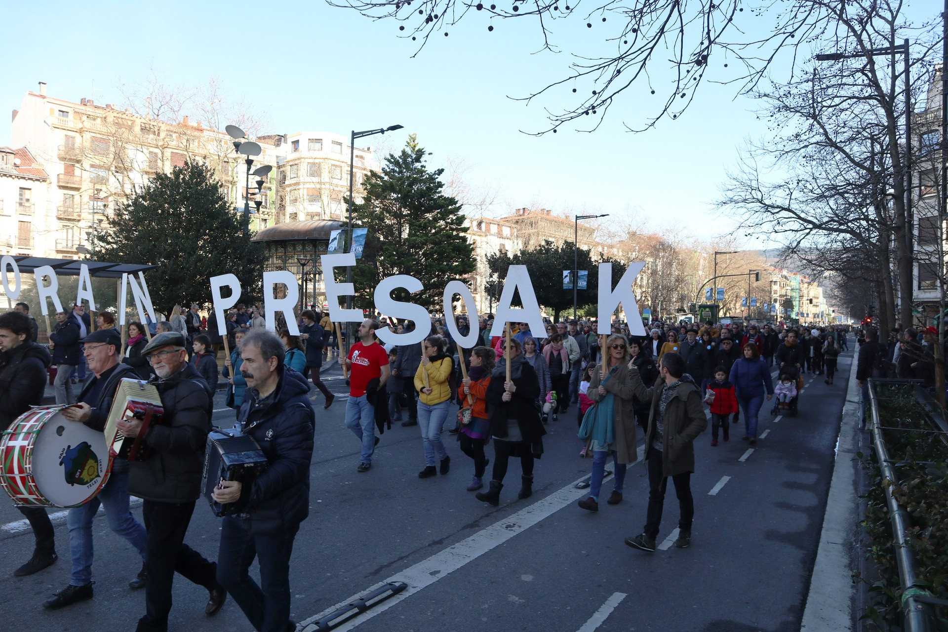 Sarek Bilbon deitutako manifestaziora joateko autobus zerbitzua Usurbildik