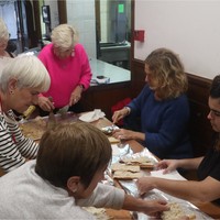 Afari solidarioen laguntza bilketarako postua