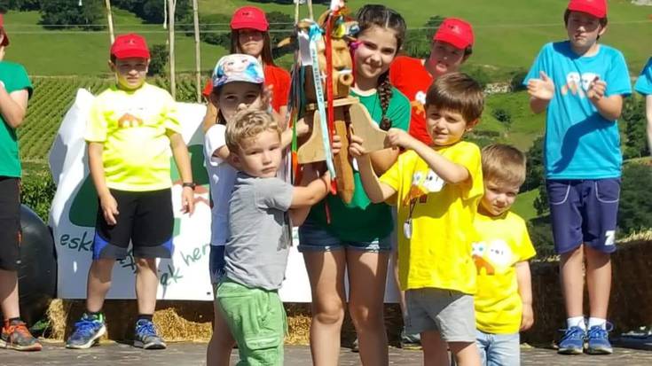 Aginagak hartu du, 2019ko Eskola Txikien jai eguna antolatzeko lekukoa