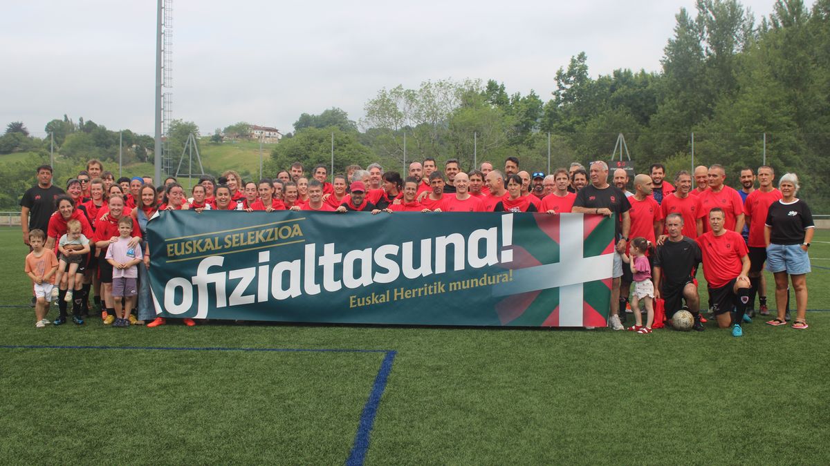 Euskal selekzioaren aldeko solasaldia asteazken honetan, aurpegi ezagunekin