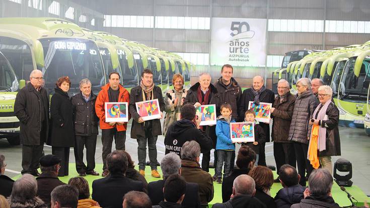 Aizpurua Autobusak familia-enpresaren 50. urteurrena, iruditan