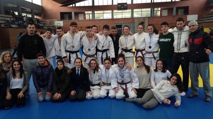 Dominaz josia itzuli da Usurbil Judo Kluba, azken txapelketetatik