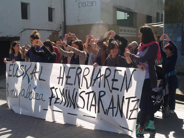 Kafe-tertulia larunbatean, Matrakak Talde Feministak antolatuta