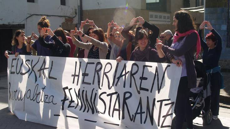 Kafe-tertulia larunbatean, Matrakak Talde Feministak antolatuta