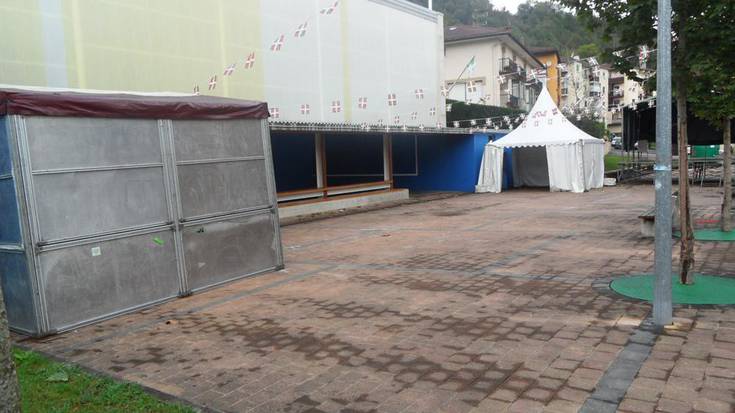 Santueneko jai gunea, gaur abiatuko diren festen zurrunbiloan murgiltzeko prest