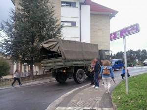 Espainiar ejertzitoa ez da ongietorria Usurbilera!