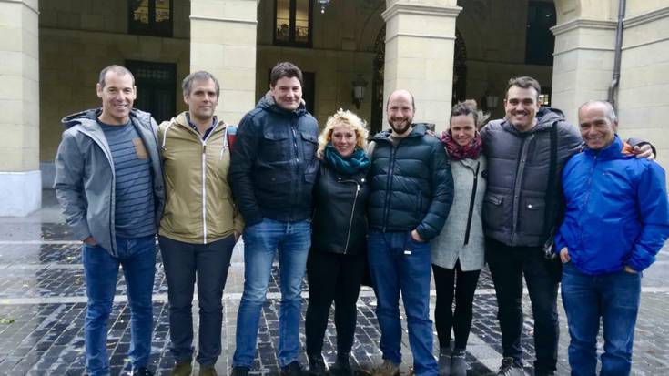 Ainhoa Intxaurrandieta: "Helburu bakarra dute: gu eta gure senideen etorkizuna desegitea"
