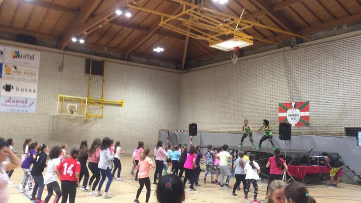Zumbathoi solidario eta arrakastatsua