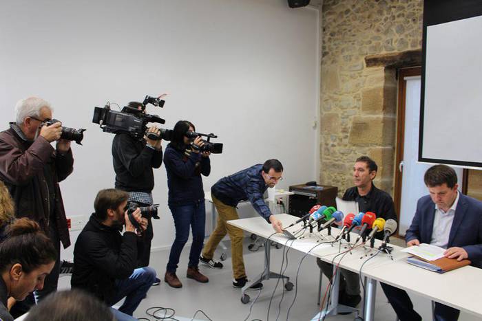 Erroizpeko ura gastroenteritis brotearen arrisku-faktore nagusia, baina argitzeke oraindik zehazki zer gertatu den