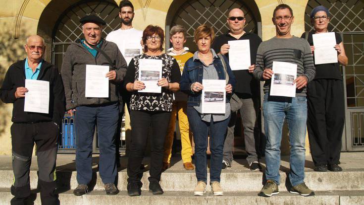 Usurbilgo Udala ere, garraio zerbitzu publikoetako murrizketen aurka