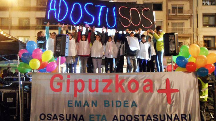 Adostasunaren aldeko merienda-bilkura deitu du GuraSOSek, larunbaterako Donostian