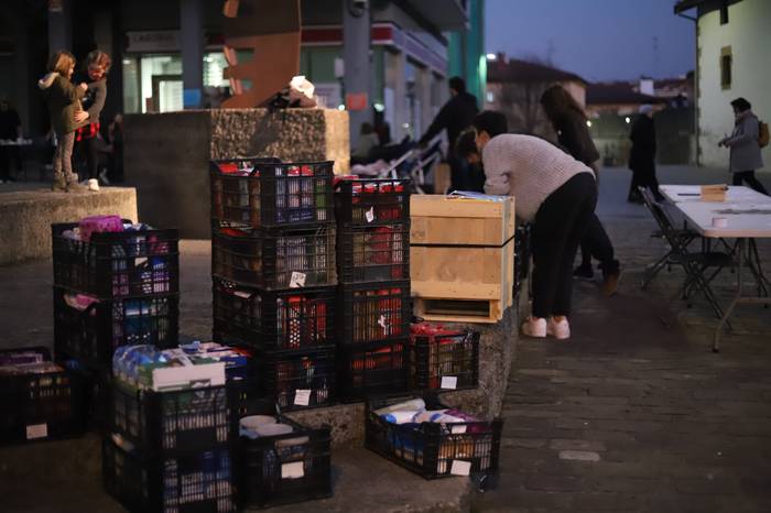 Turkia eta Siriara bidaltzeko laguntza bildu dute