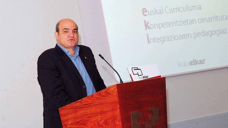 Hezkuntza lege berriaz solasaldia gaur Sutegin
