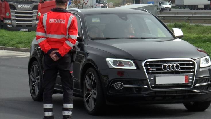 Ertzaintzak joan-etorriei buruzko irizpideak gaurkotu ditu