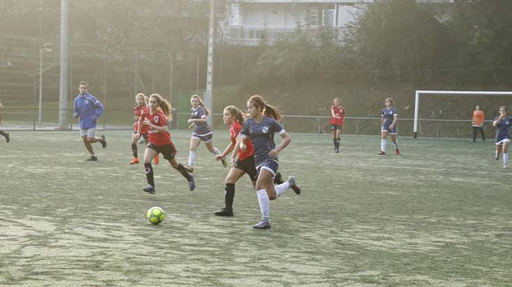 Zumba maratoia, eskubaloia, pilota eta futbola, asteburuko kirol agendan