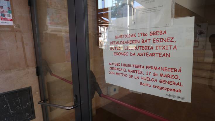 Udal zerbitzuak etenda, udal-langileen gehiengoak grebara jotzea erabaki ostean