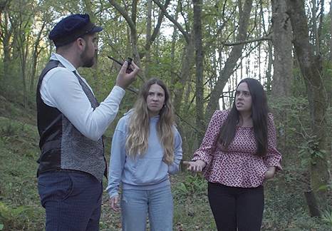 'Attu!', zortzi esketxez osatzen den telesaila