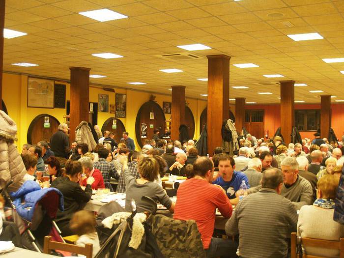 24 urte bete ditu, Aginaga Sagardotegiak