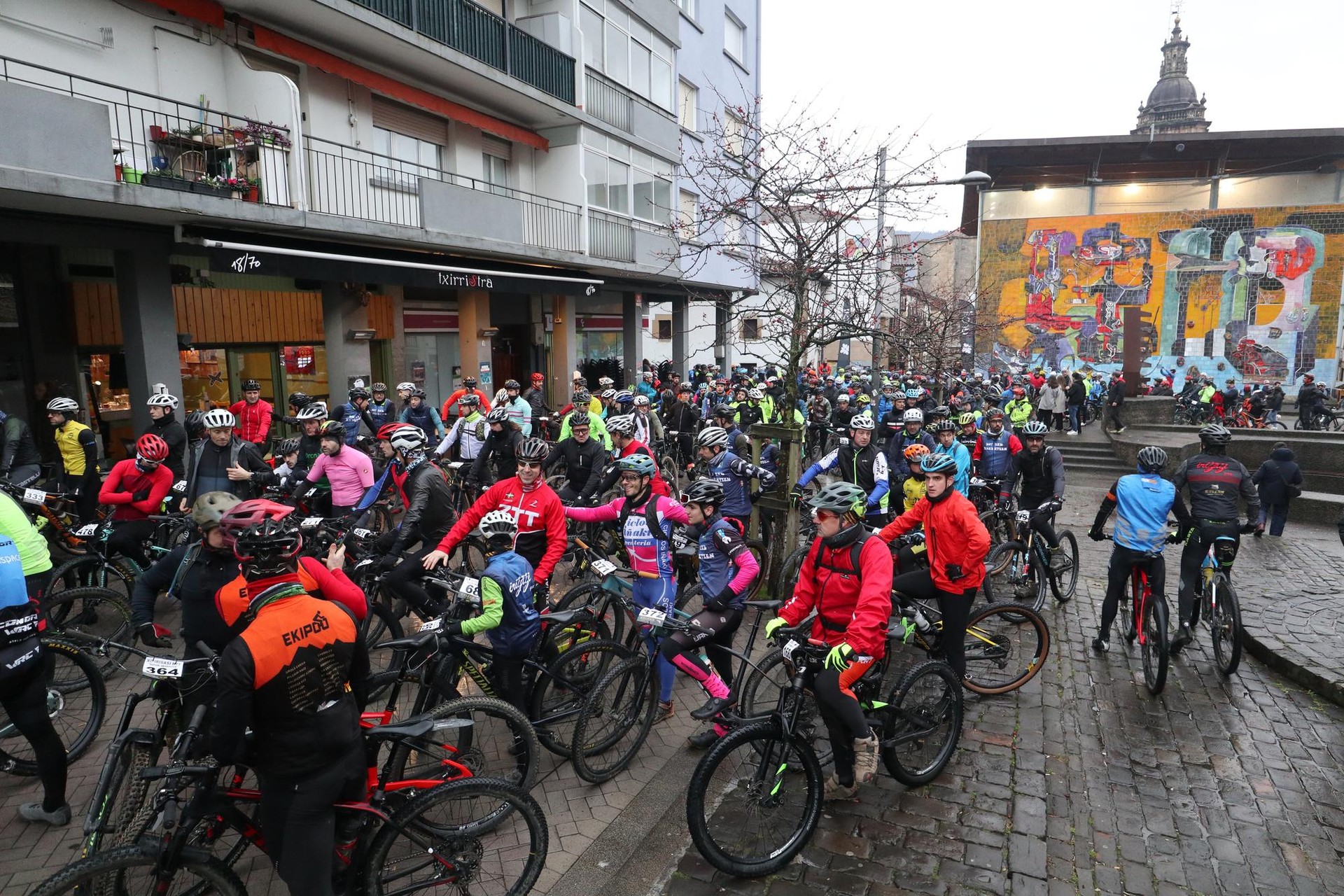 Igandeko Irisasi BTT Hotzak Akabatzen proban izena emateko azken eguna