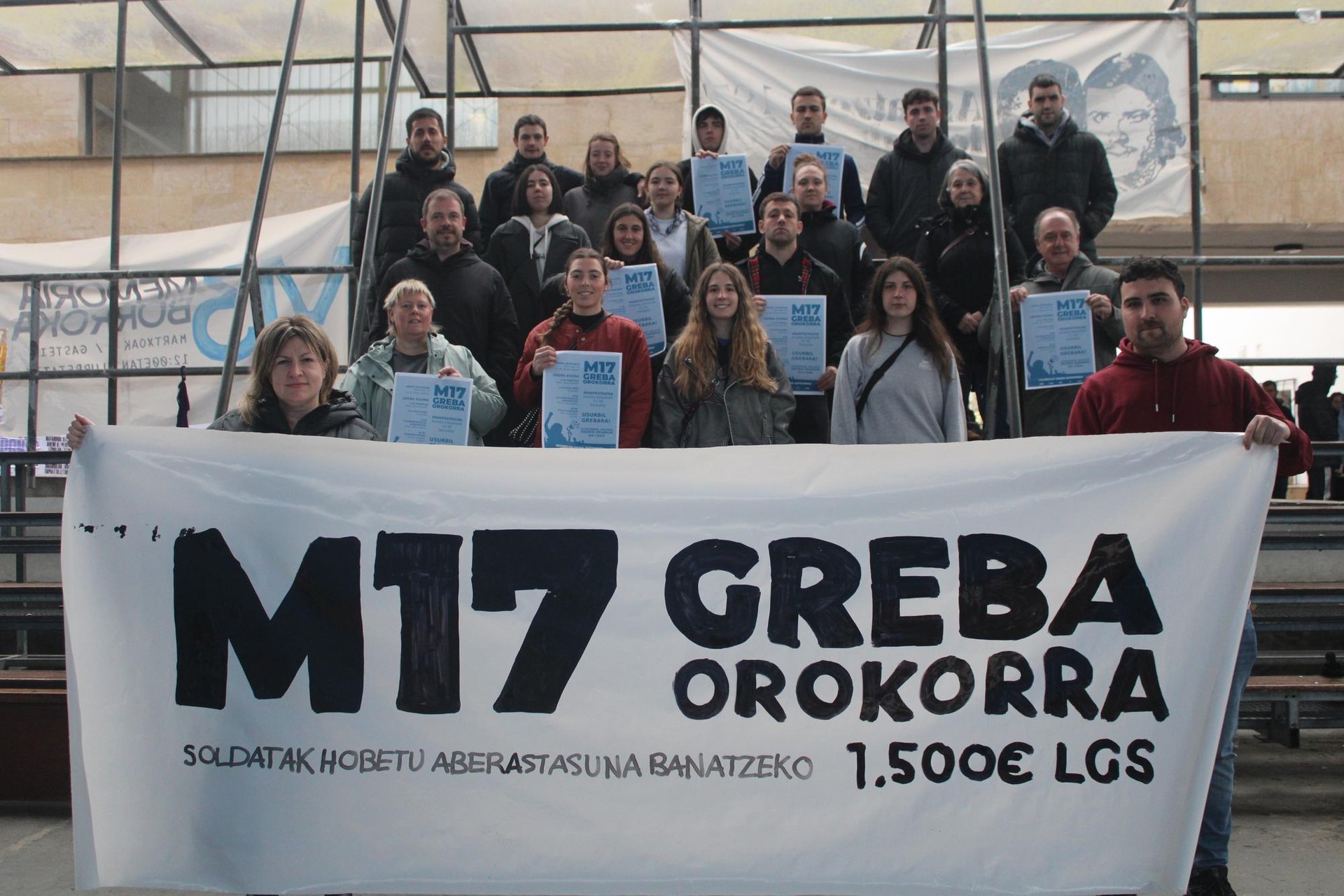 Mobilizatzeko deialdia goizean goizetik, biharko greba egunean