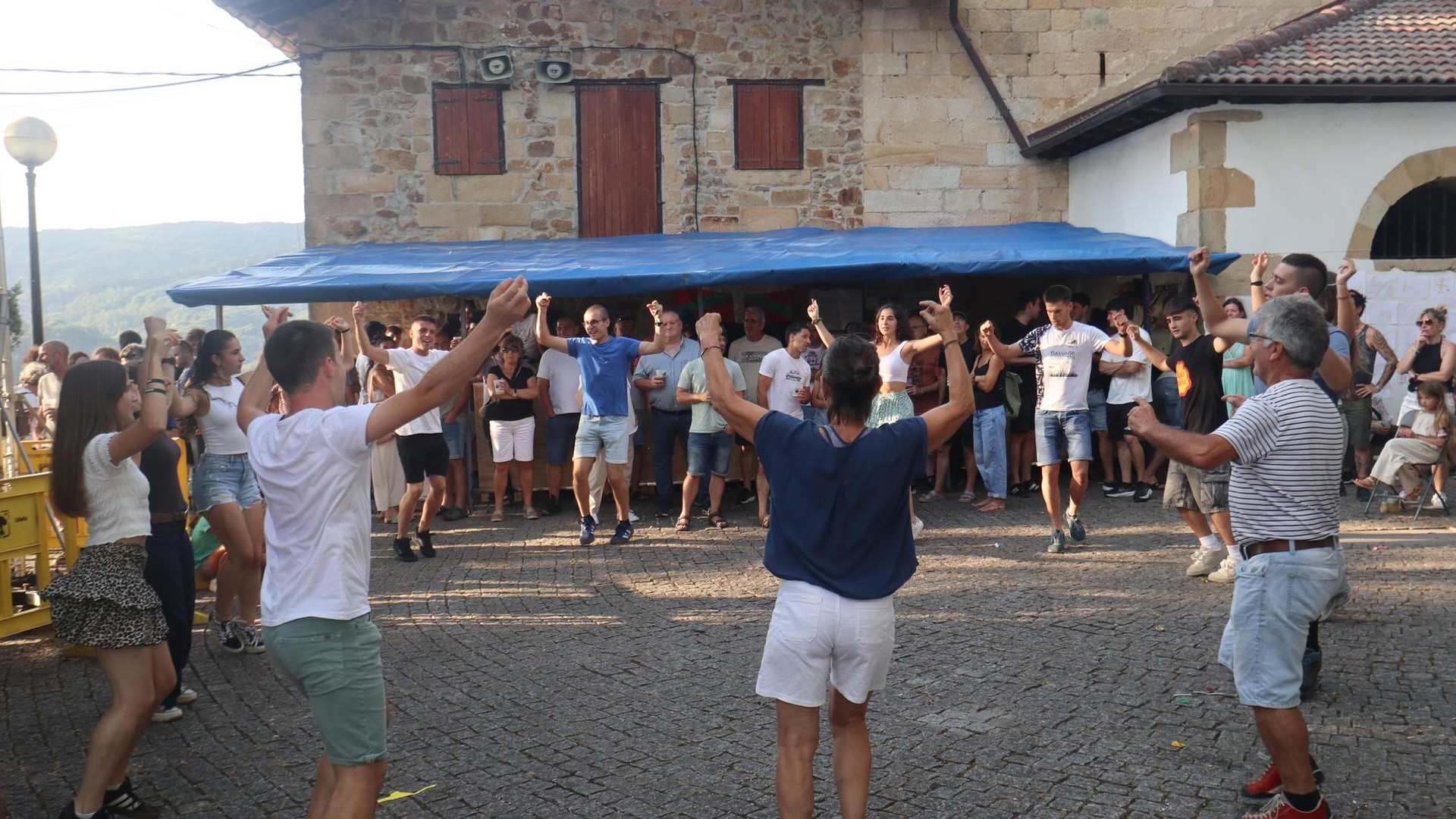 [IRUDITAN] Berrikuntzekin eta egun gehiagotarako murgildu zen Urdaiaga jai giroan