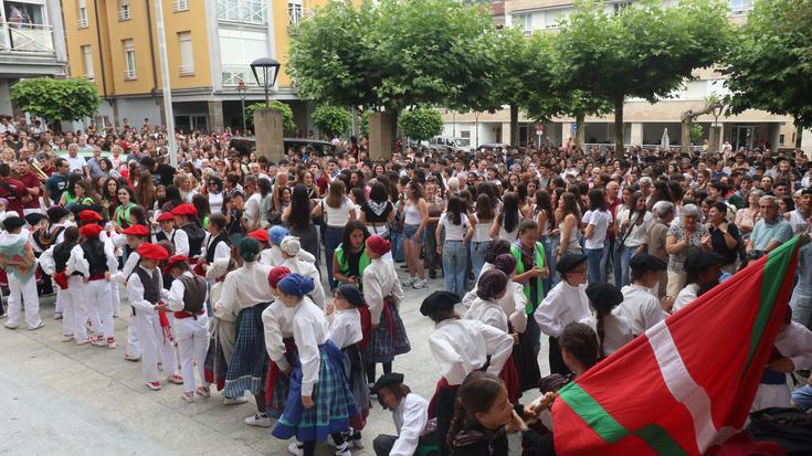 2027an ere, uztailaren 2a herriko jaieguna