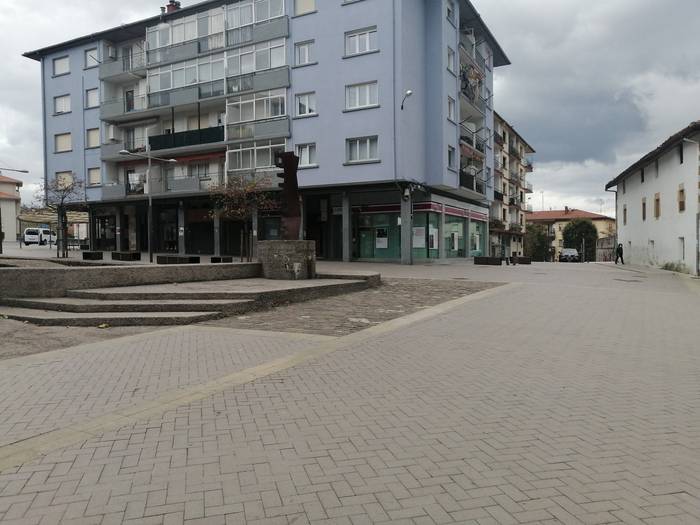 "Herri bizi baten alde, aurrera ostalaritza!" aldarripean mobilizatzera deitu dute