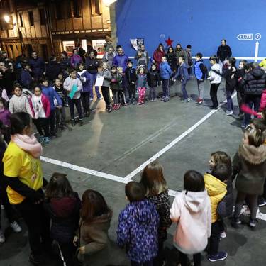 Santa Zeziliren omenezko kalejira eta kontzertua