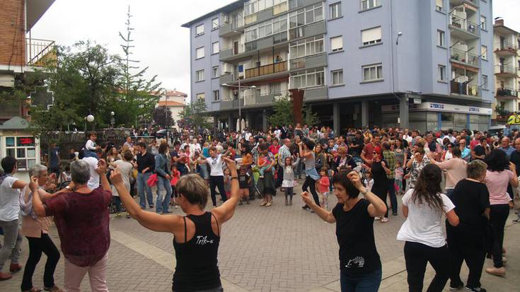 Usurbilgo jaien balantzea egiteko bilera gaur 18:00etan Potxoenean