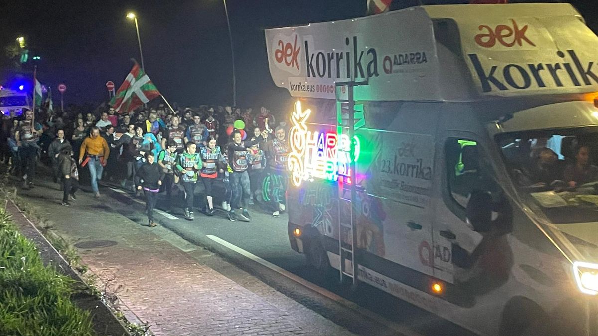 [ZUZENEAN] Usurbila heldu bezperatan, Arabatik Beterri Buruntzarantz dator gaur 24. Korrika