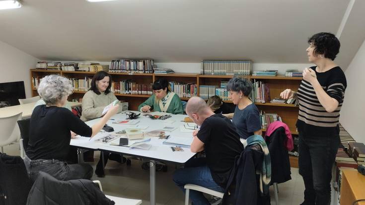 Xake festaren eta mikroipuin tailerraren ondotik, martxoko hitzorduei begira Sutegin