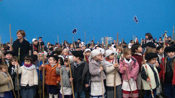 Santa Ageda bezpera, kantu eskeen eguna
