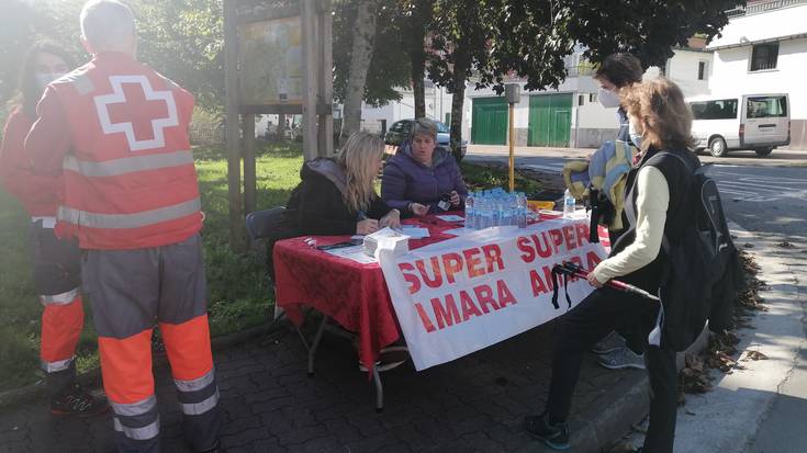 Eskualdea paseoan barrutik ezagutzeko aukera
