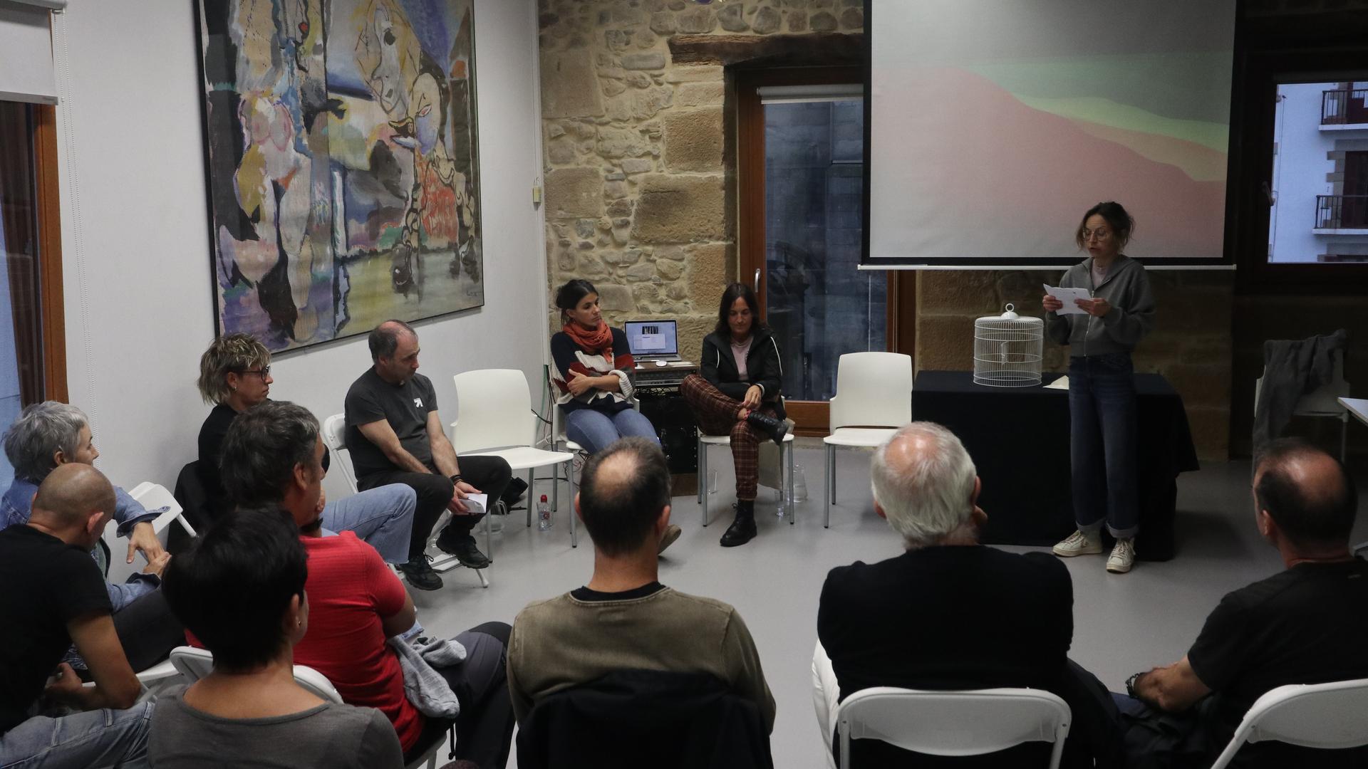 "Zenbat Lo", presoen seme-alaben oroimenez