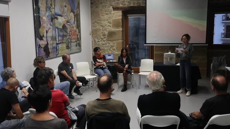 "Zenbat Lo", presoen seme-alaben oroimenez