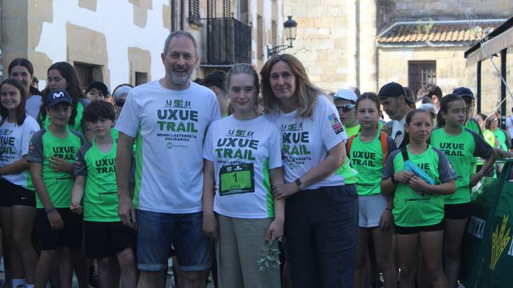 405 lagun, belaunaldiarteko Uxue paseo solidarioan