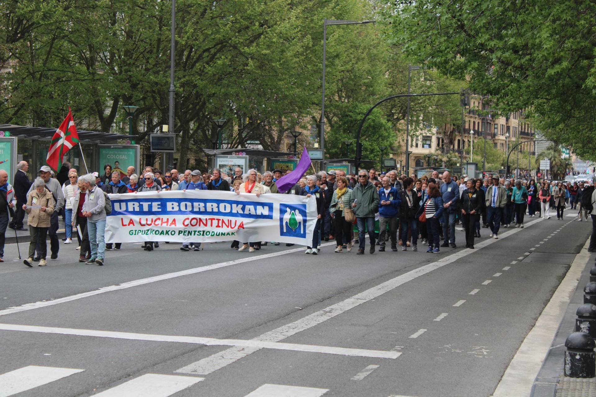 Pentsiodunen mobilizazioa, nazioarteko topaketa baten atarian
