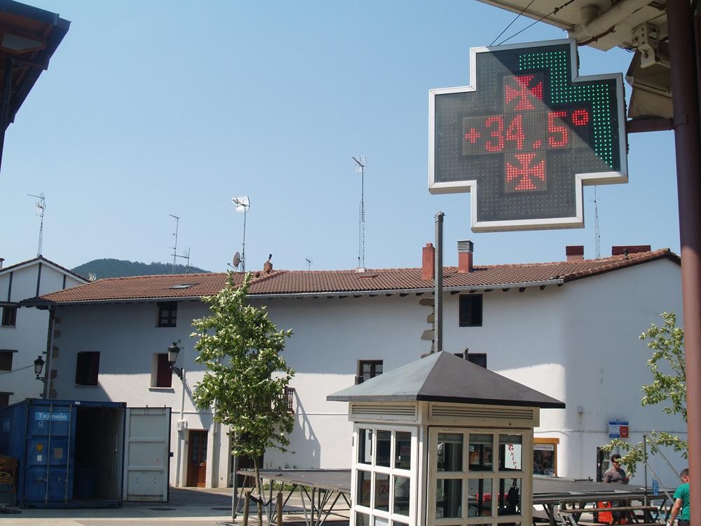 Abisu horian, "tenperatura oso altuengatik"