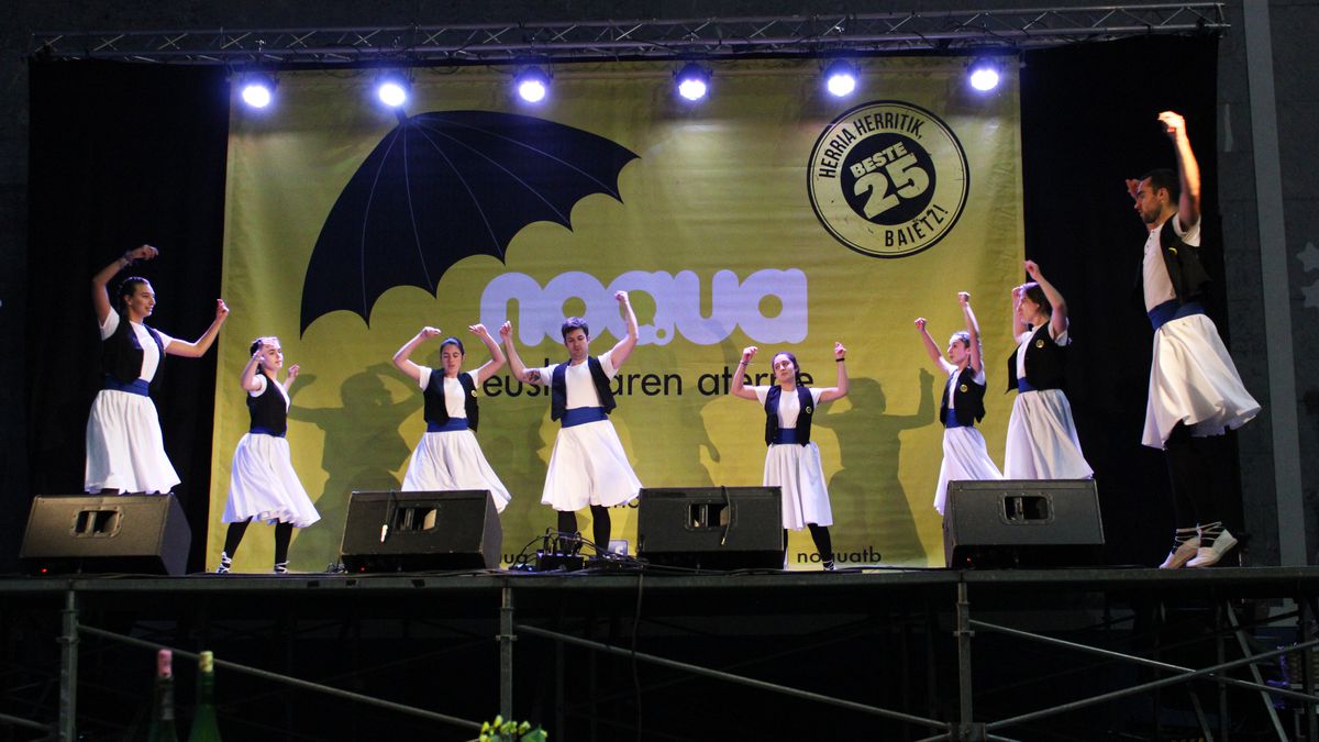 Zuekin, bidelagunokin ospatuko du NOAUA! K.E.-k bere 30. urtemuga