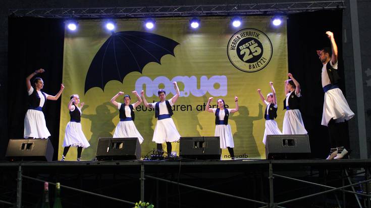 Zuekin, bidelagunokin ospatuko du NOAUA! K.E.-k bere 30. urtemuga