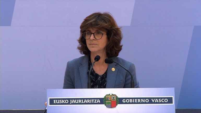 Bihartik aurrera, ikastetxe denak itxita