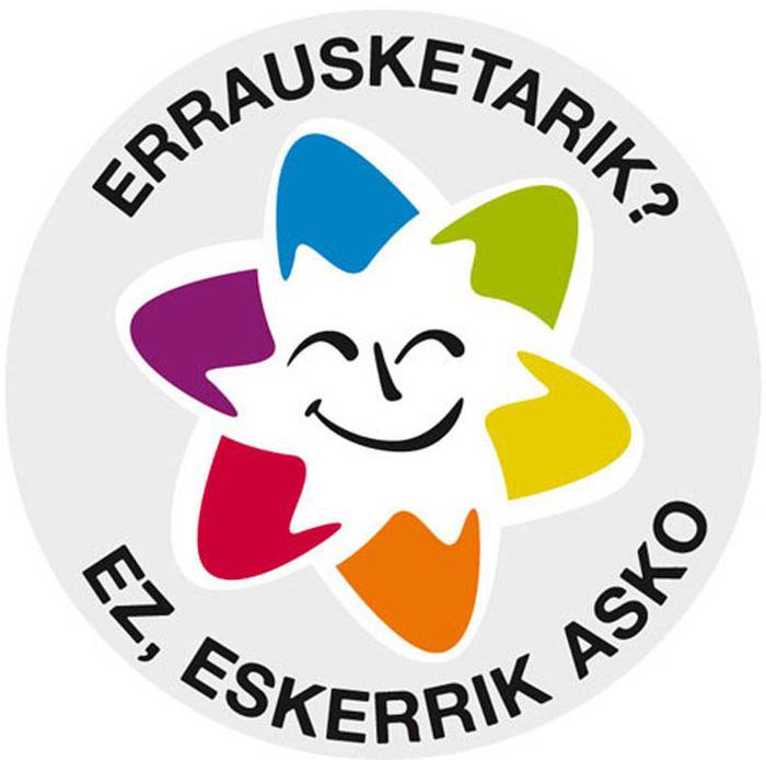 Errausketaren aurkako pegatinak eskuratzeko deia