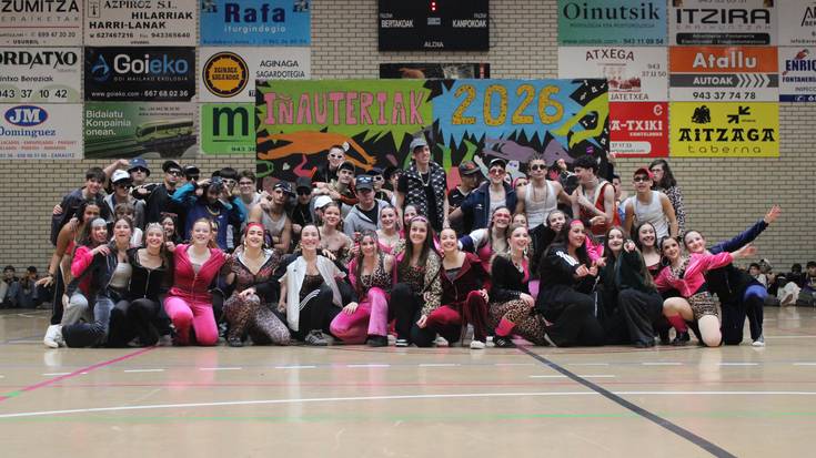 Hiri tribuetan antolatu dira Udarregiko DBH-koak, inauterietako aurtengo emanaldian