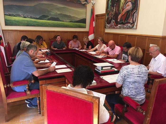 Elkarlanean Fundazioaren eta Gureak SA enpresaren egoitza nagusiak Usurbilen finkatuko dituzte