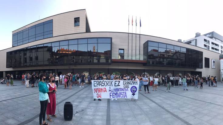 Oriarteko pintada homofobo, matxista eta frankistak salatu dituzte