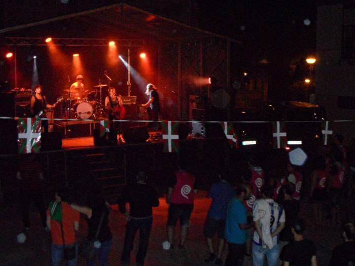 Datozen Usurbilgo jaietan, Bertsio Gau Mistoa