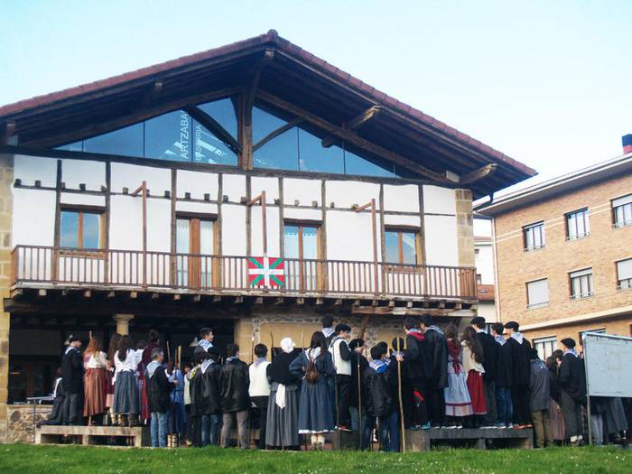 Matia Fundazioaren hitzaldia, Jubilatu Asteko astearteko hitzordua