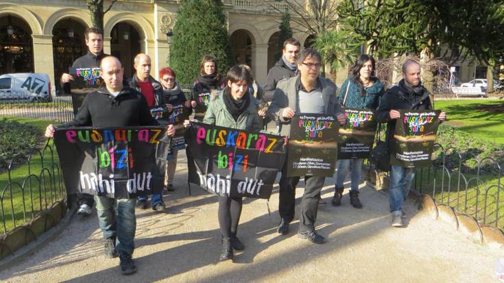 Oztopoen gainetik, euskaraz bizitzea aldarrikatzeko manifestazioa otsailaren 28an Donostian